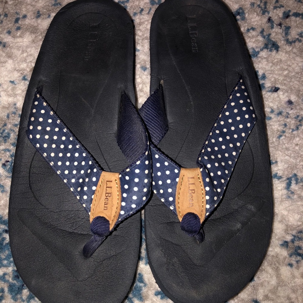 LL Bean flip flops